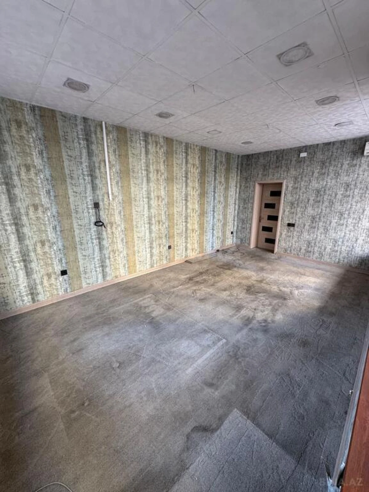 Kirayə verilir obyekt 150 m²