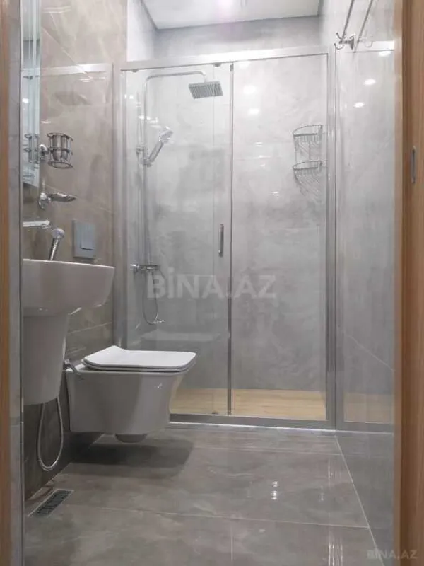 Satılır 2 otaqlı mənzil 82 m²