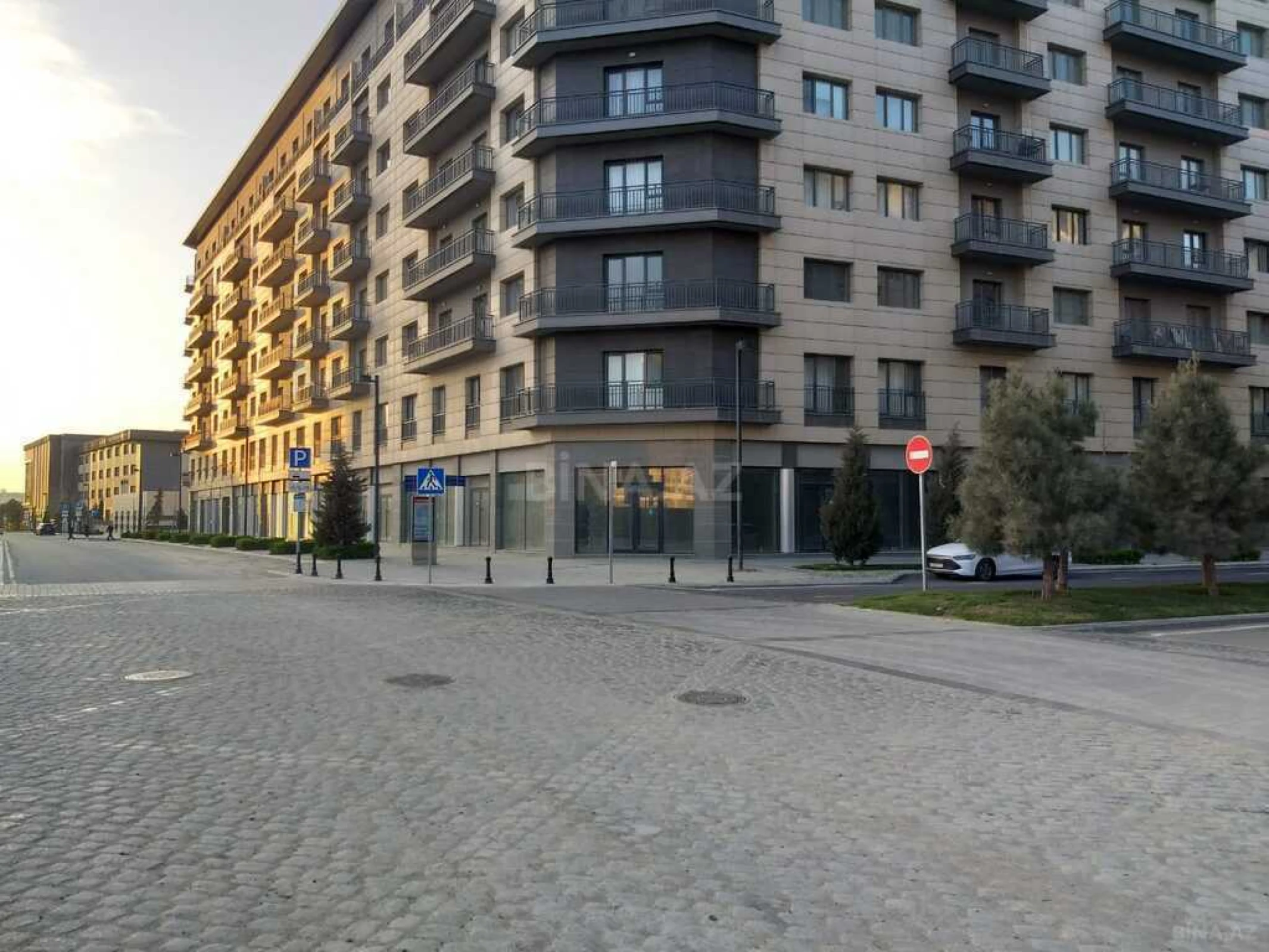 Satılır 2 otaqlı mənzil 82 m²