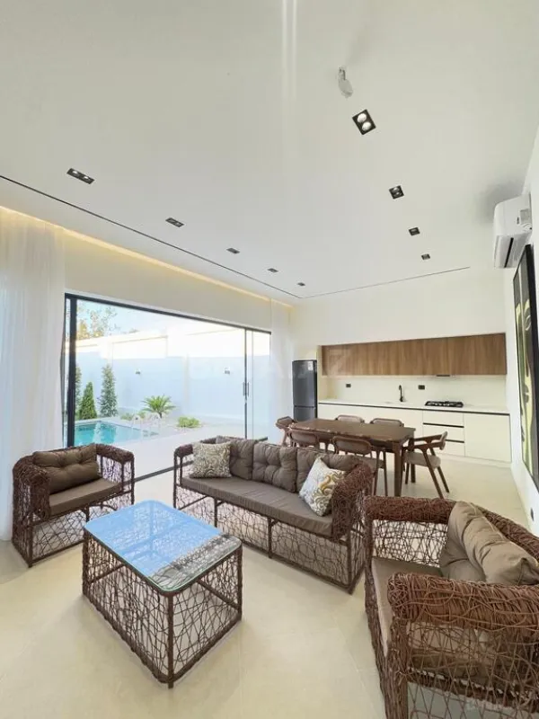 Satılır 6 otaqlı həyət evi 280 m²