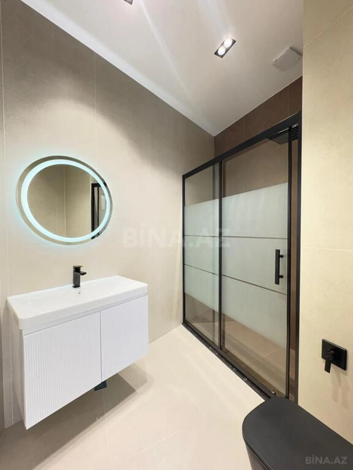 Satılır 6 otaqlı həyət evi 280 m²