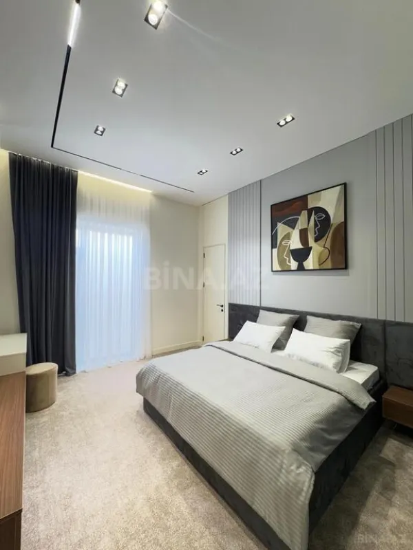 Satılır 6 otaqlı həyət evi 280 m²