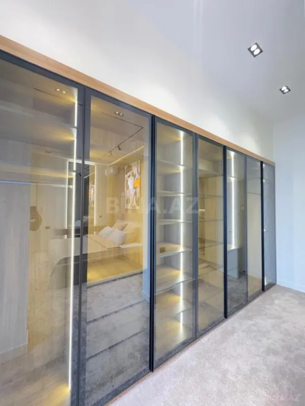 Satılır 6 otaqlı həyət evi 280 m²