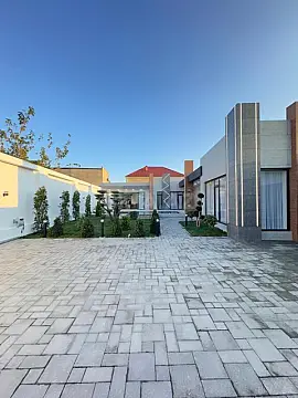 Satılır 6 otaqlı həyət evi 280 m²
