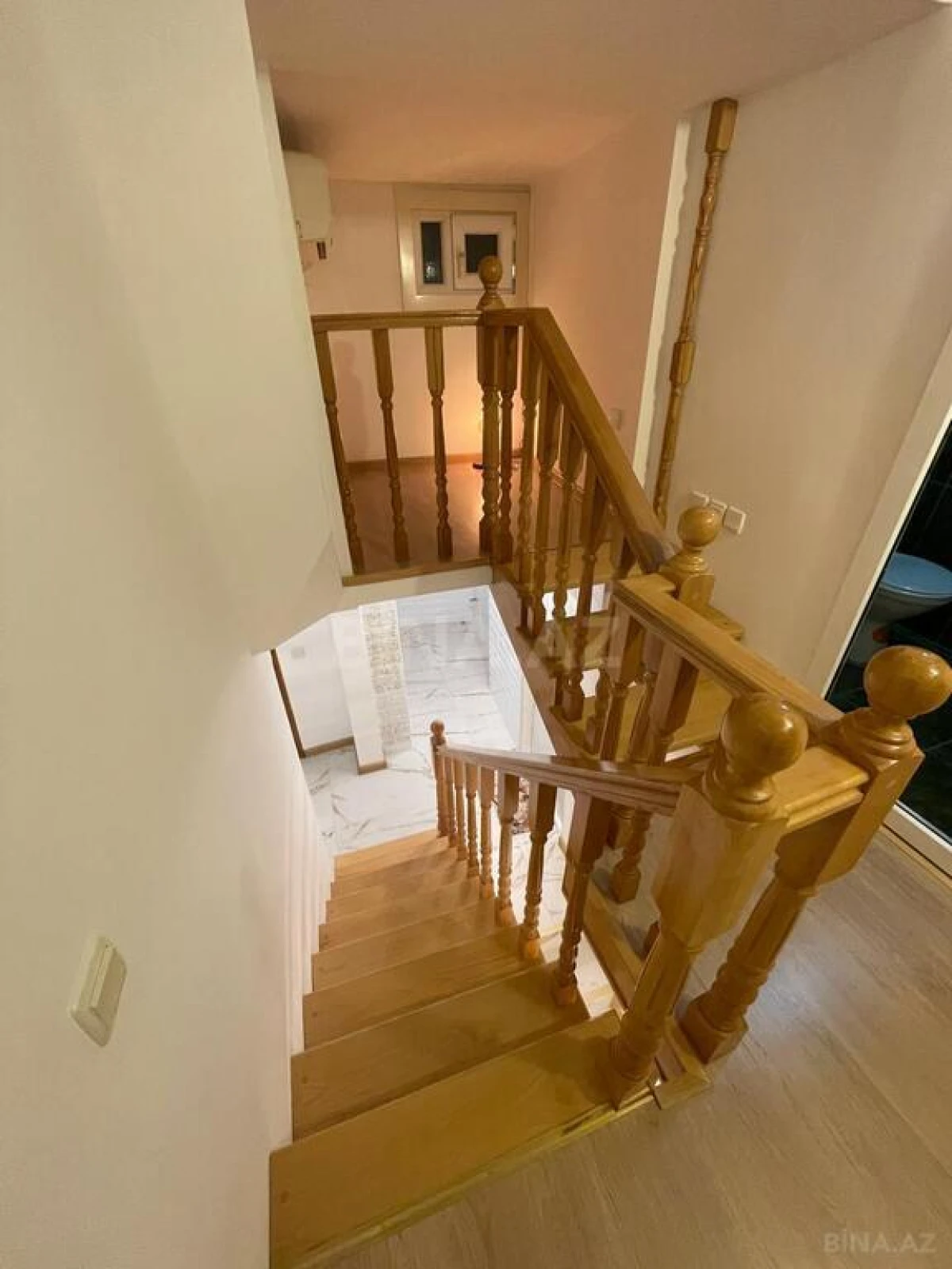 Kirayə verilir 5 otaqlı ofis 110 m²