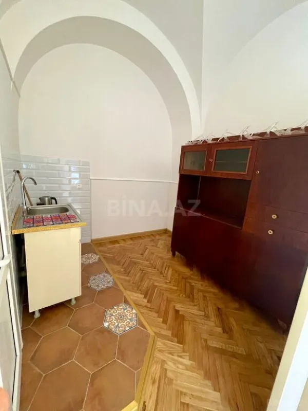 Kirayə verilir 5 otaqlı ofis 110 m²