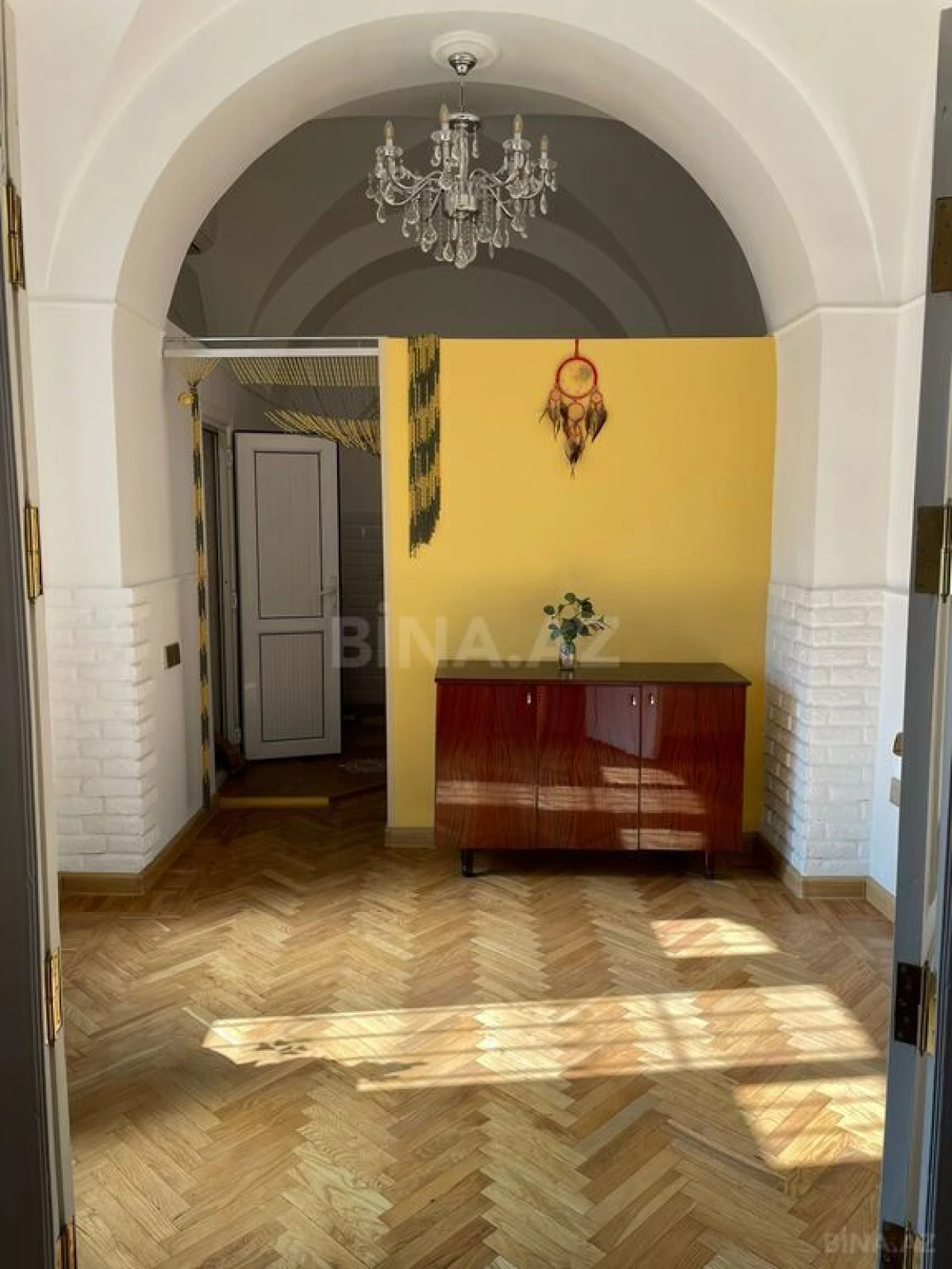 Kirayə verilir 5 otaqlı ofis 110 m²