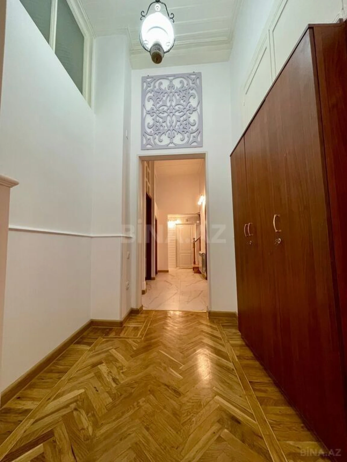 Kirayə verilir 5 otaqlı ofis 110 m²