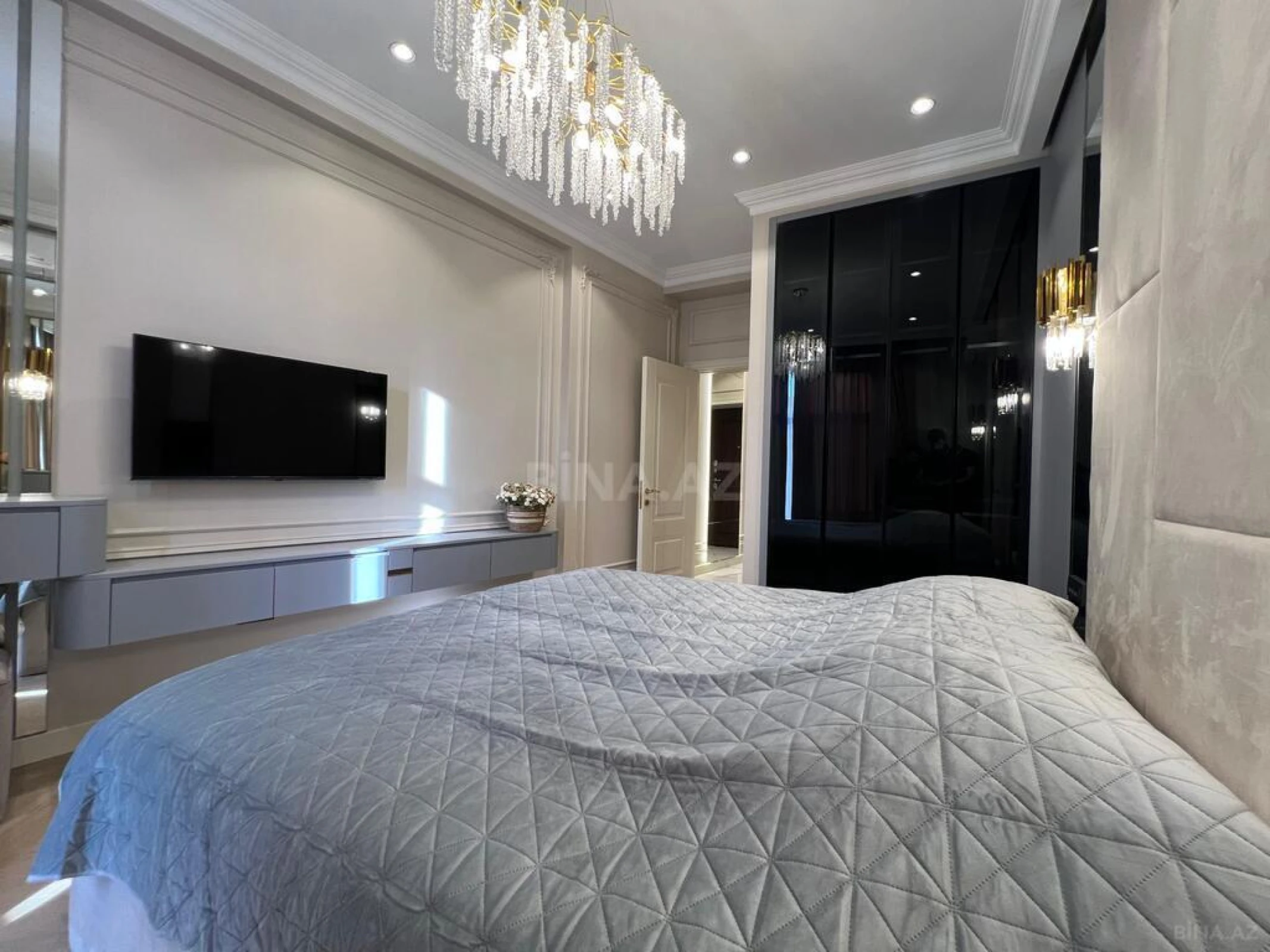 Kirayə verilir 2 otaqlı mənzil 60 m²