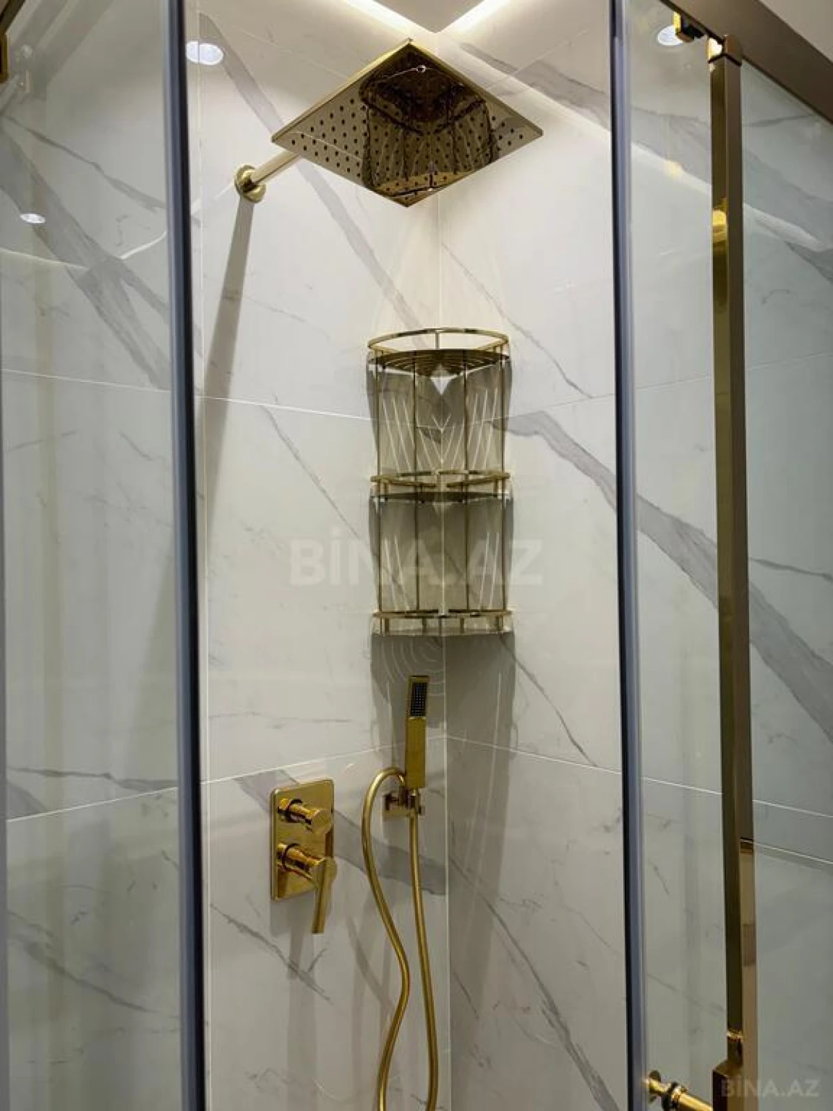 Kirayə verilir 2 otaqlı mənzil 60 m²