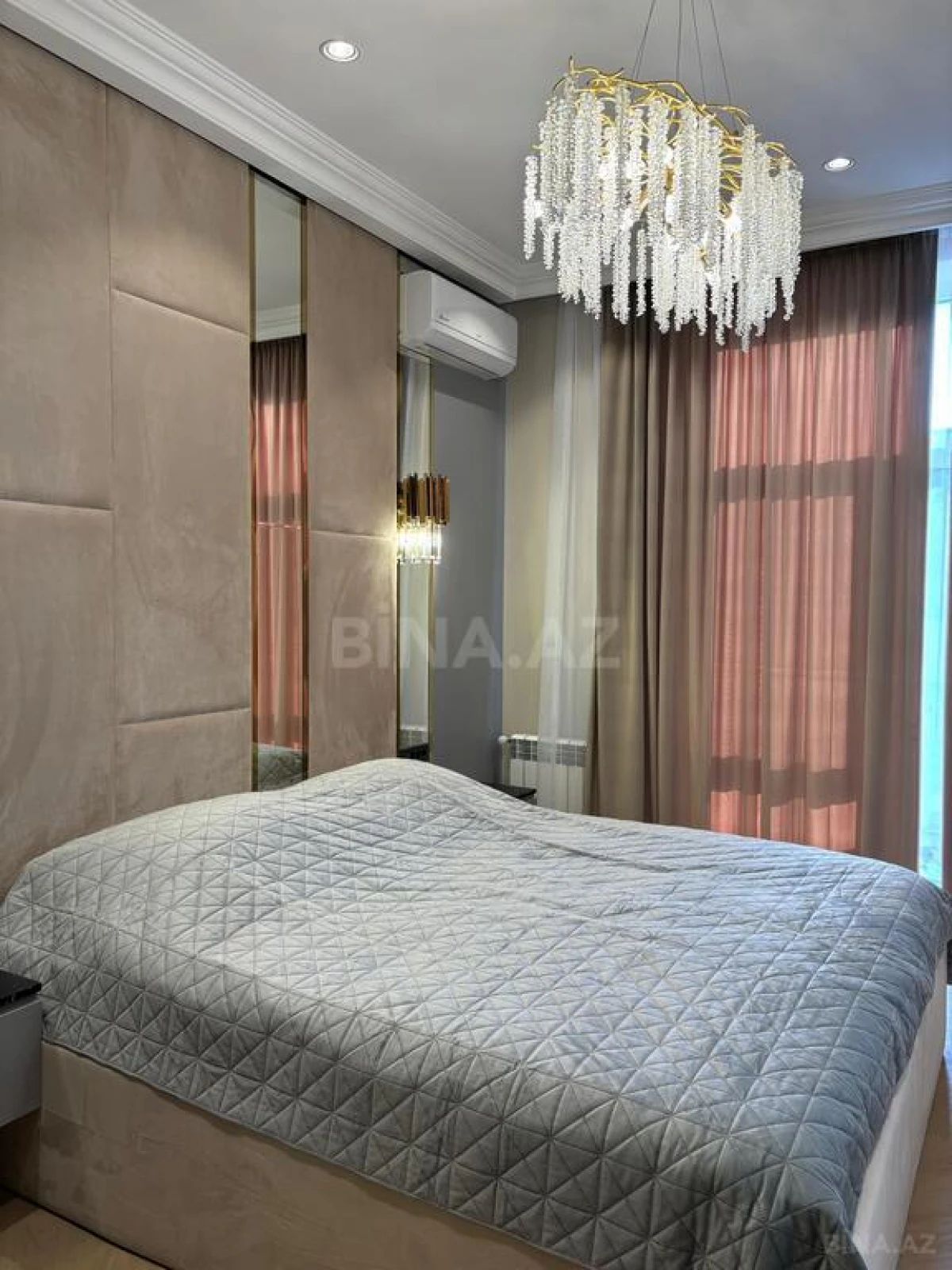 Kirayə verilir 2 otaqlı mənzil 60 m²