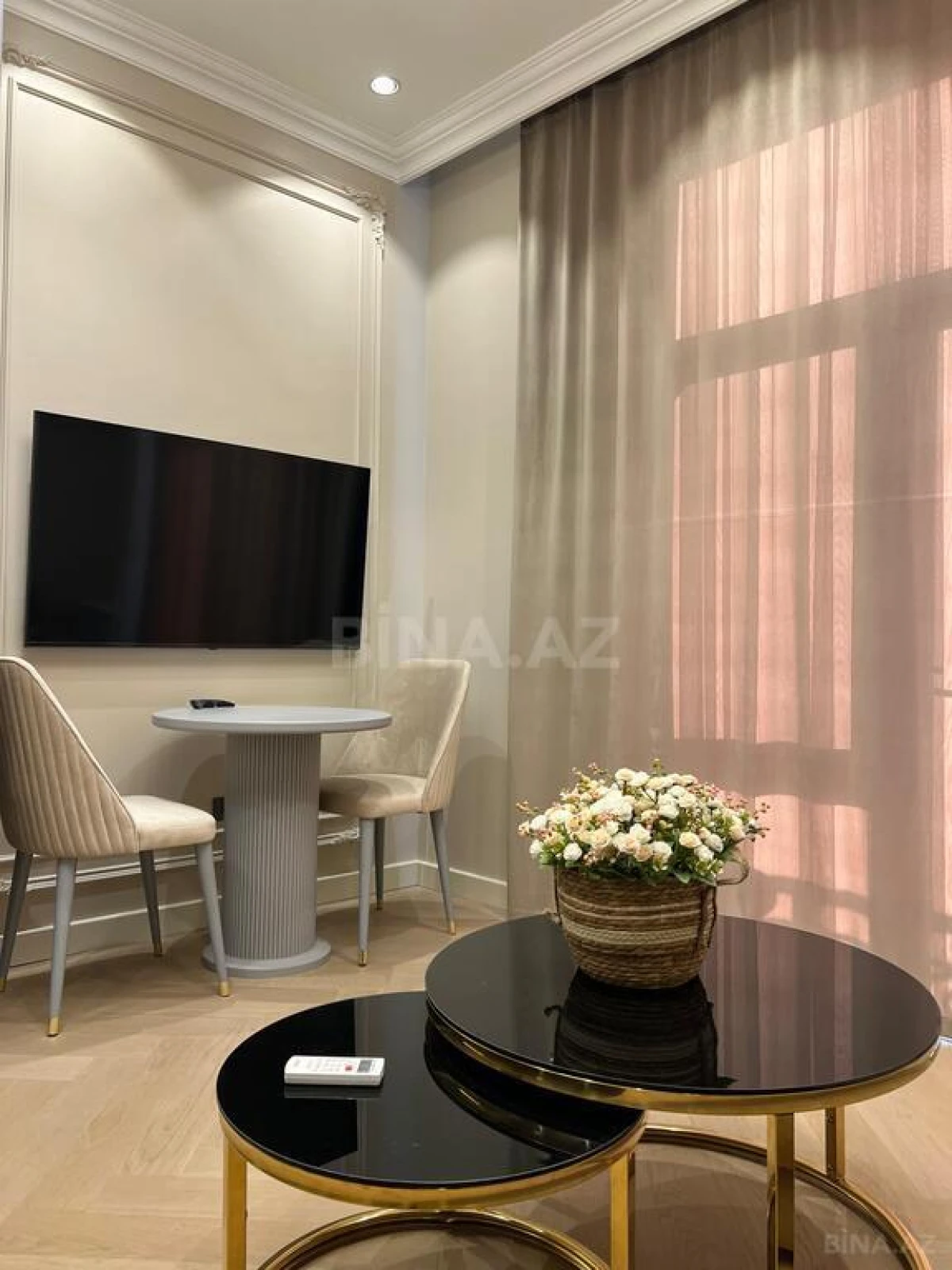 Kirayə verilir 2 otaqlı mənzil 60 m²