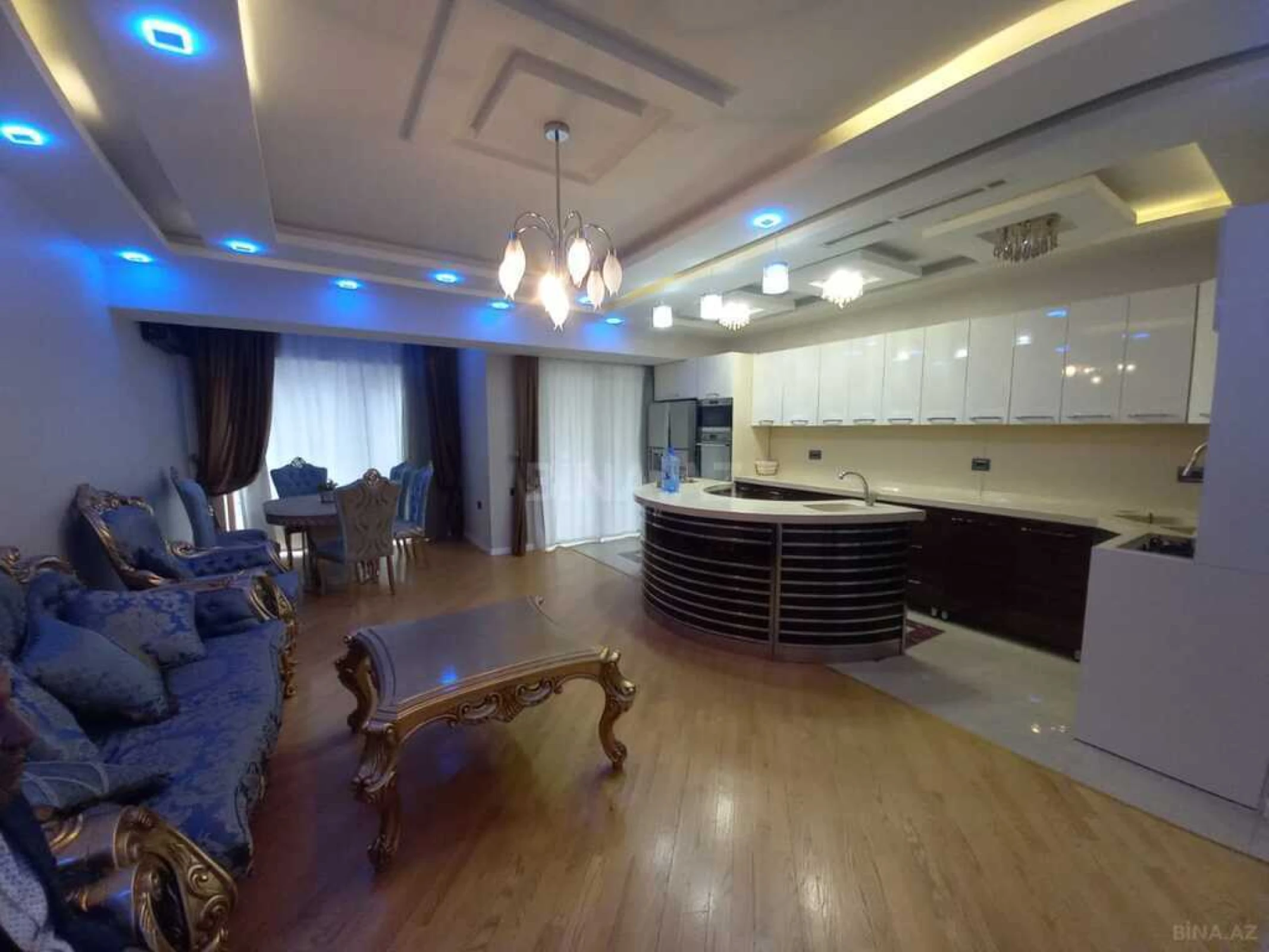 Kirayə verilir 3 otaqlı mənzil 120 m²