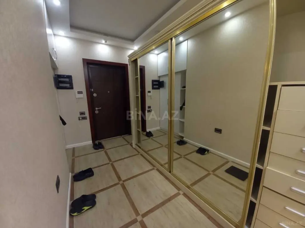 Kirayə verilir 3 otaqlı mənzil 120 m²