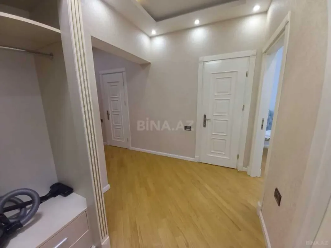 Kirayə verilir 3 otaqlı mənzil 120 m²