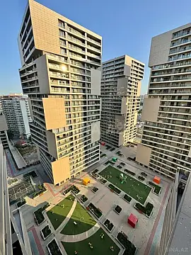 Satılır 4 otaqlı mənzil 178 m² — Bakı, 8-ci kilometr 4 otaq 178.00 m²