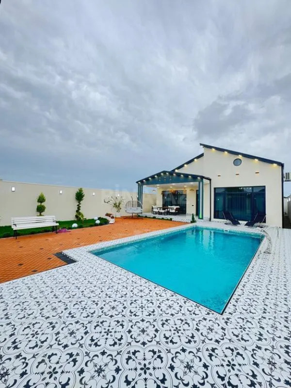 Satılır 4 otaqlı həyət evi 190 m²