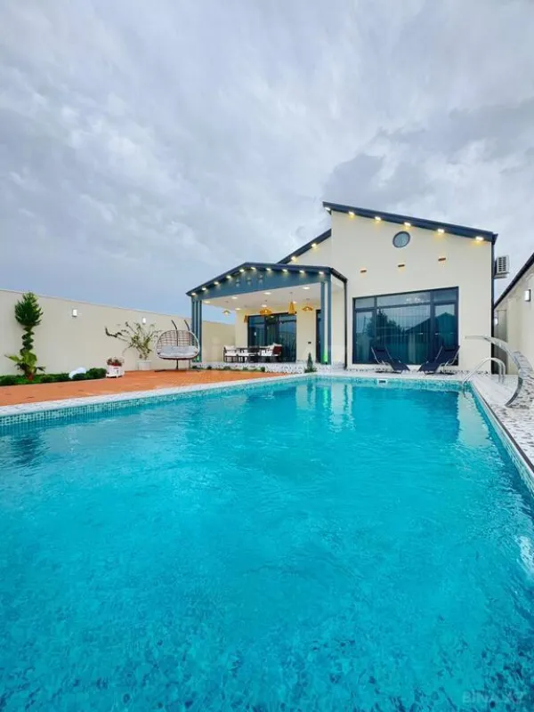 Satılır 4 otaqlı həyət evi 190 m²