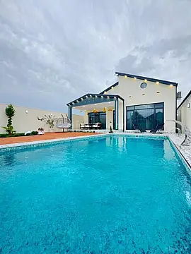 Satılır 4 otaqlı həyət evi 190 m²