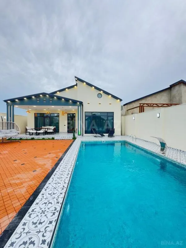 Satılır 4 otaqlı həyət evi 190 m²