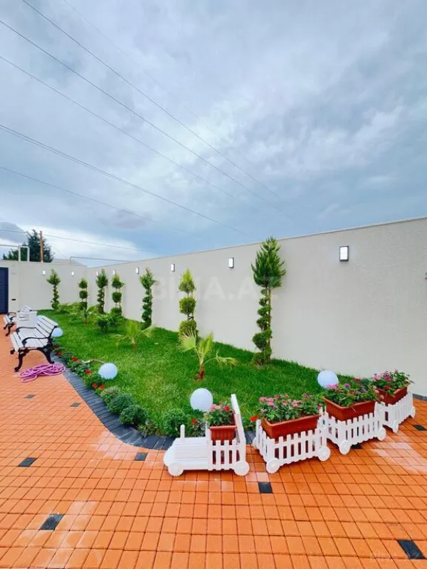 Satılır 4 otaqlı həyət evi 190 m²