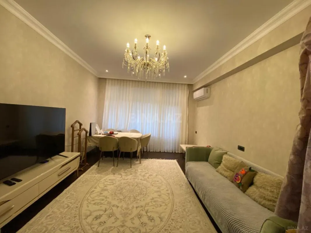 Satılır 3 otaqlı mənzil 128 m²