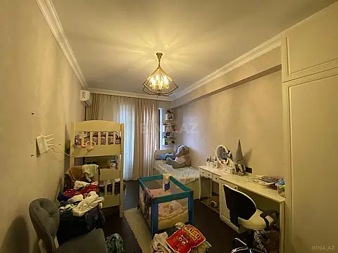 Satılır 3 otaqlı mənzil 128 m²