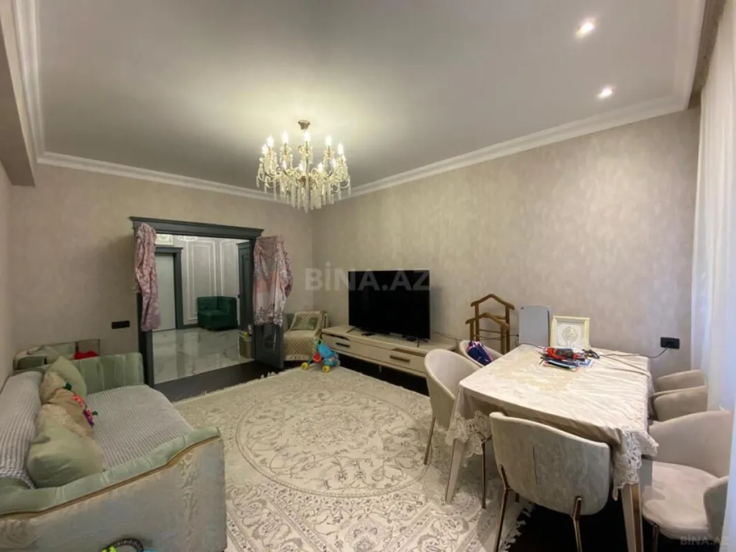 Satılır 3 otaqlı mənzil 128 m²