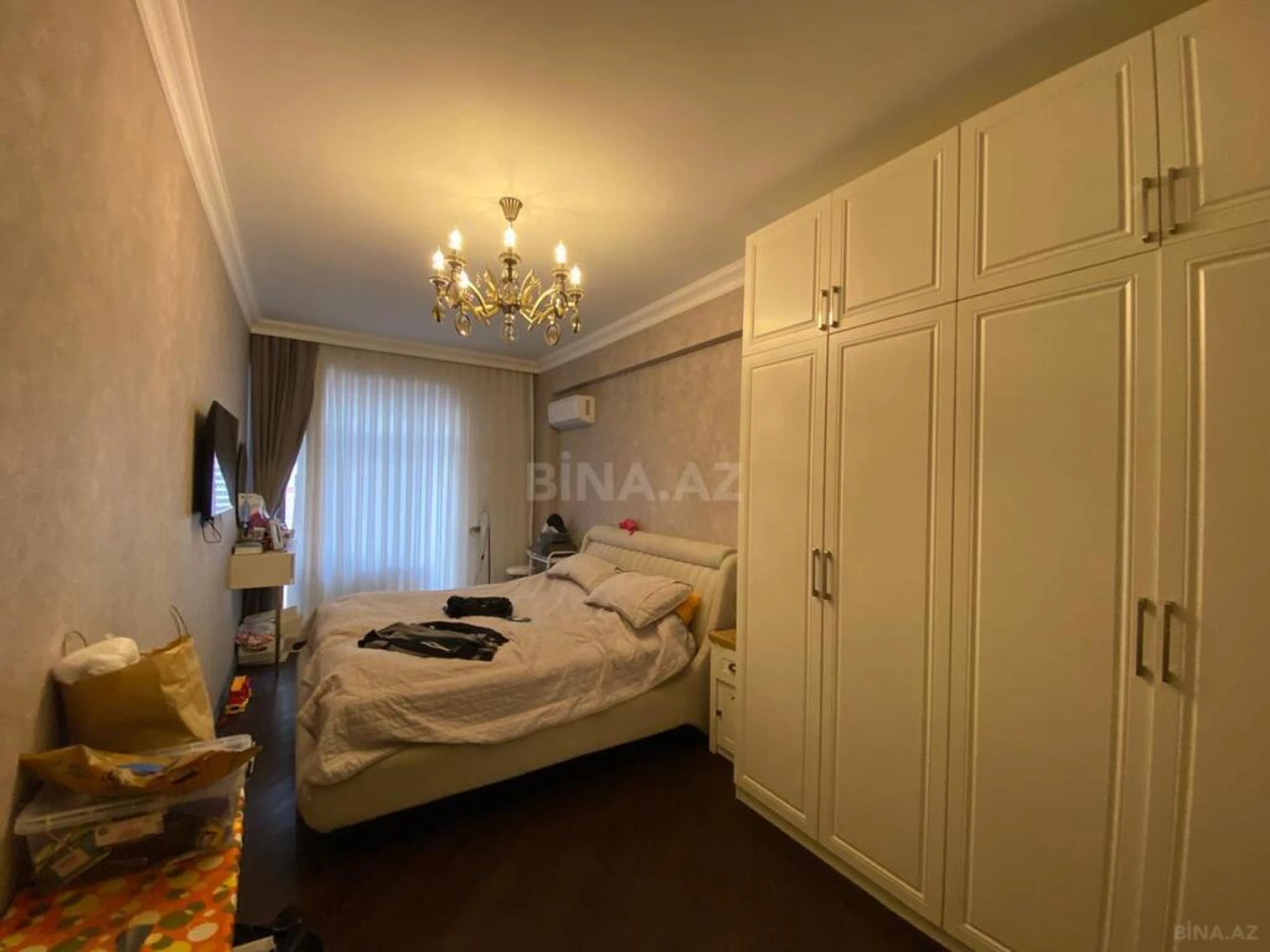 Satılır 3 otaqlı mənzil 128 m²
