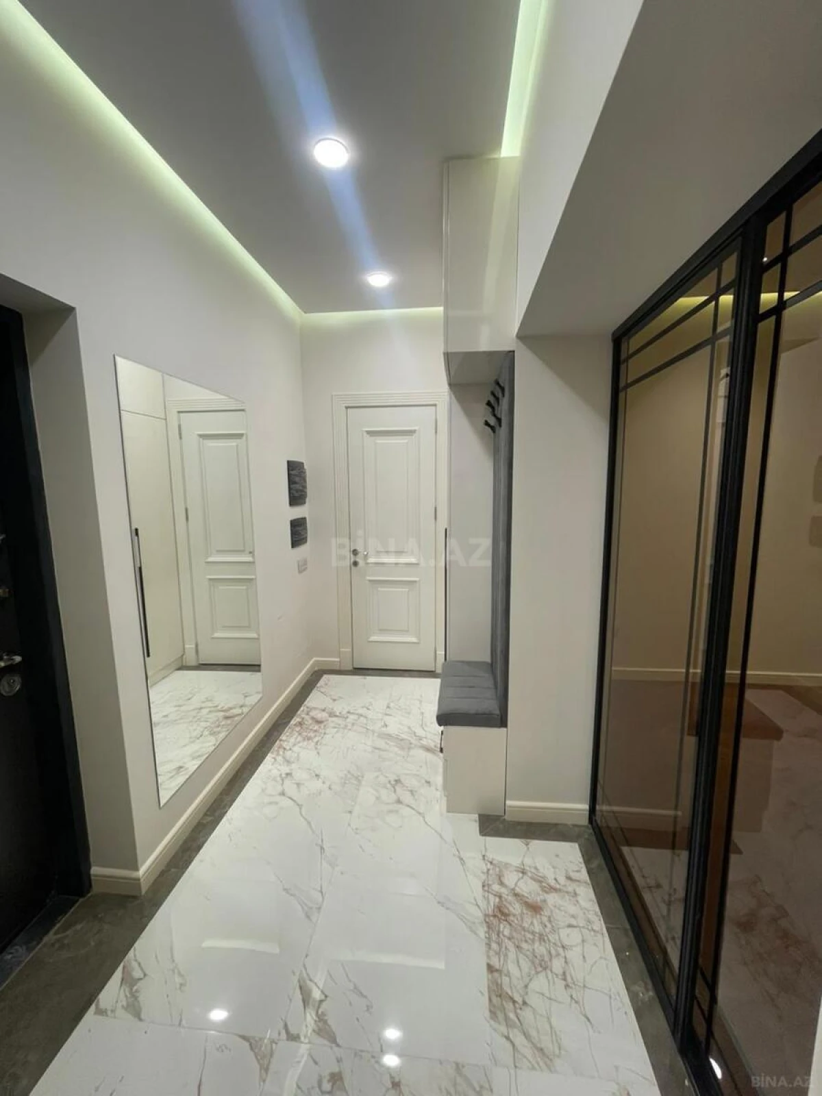 Satılır 2 otaqlı mənzil 68.3 m²