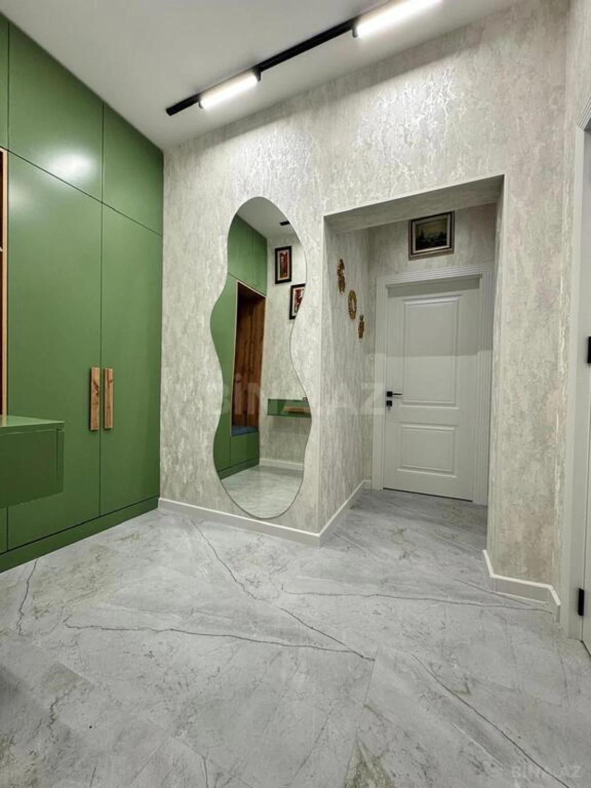 Satılır 2 otaqlı mənzil 55 m²