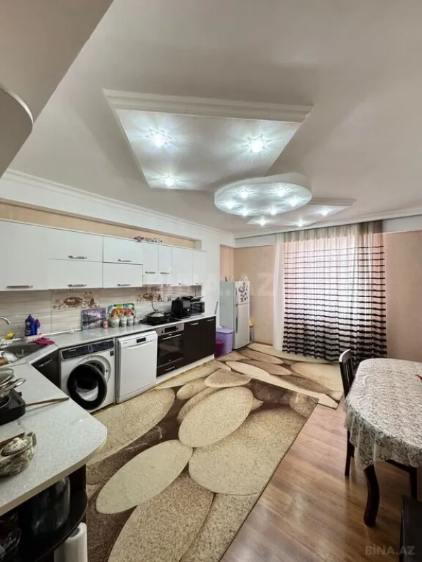 Satılır 3 otaqlı mənzil 114 m²