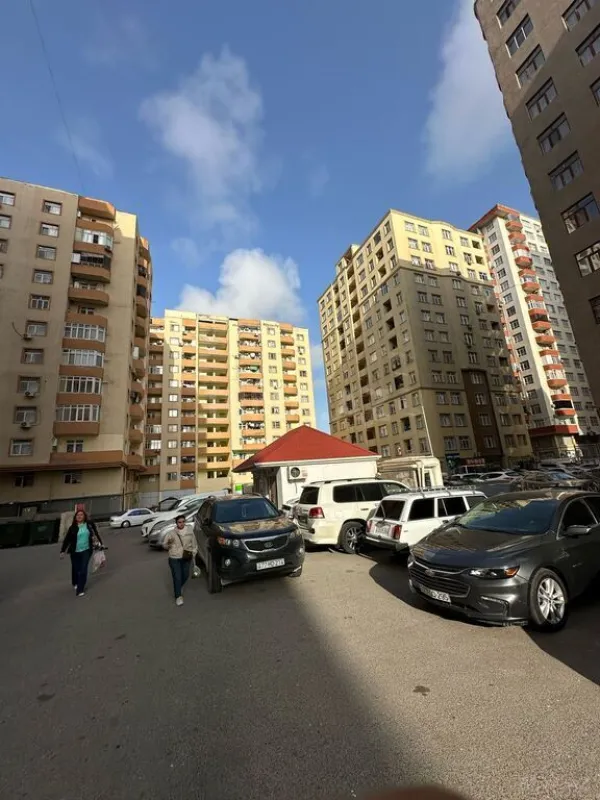 Satılır 3 otaqlı mənzil 115 m²