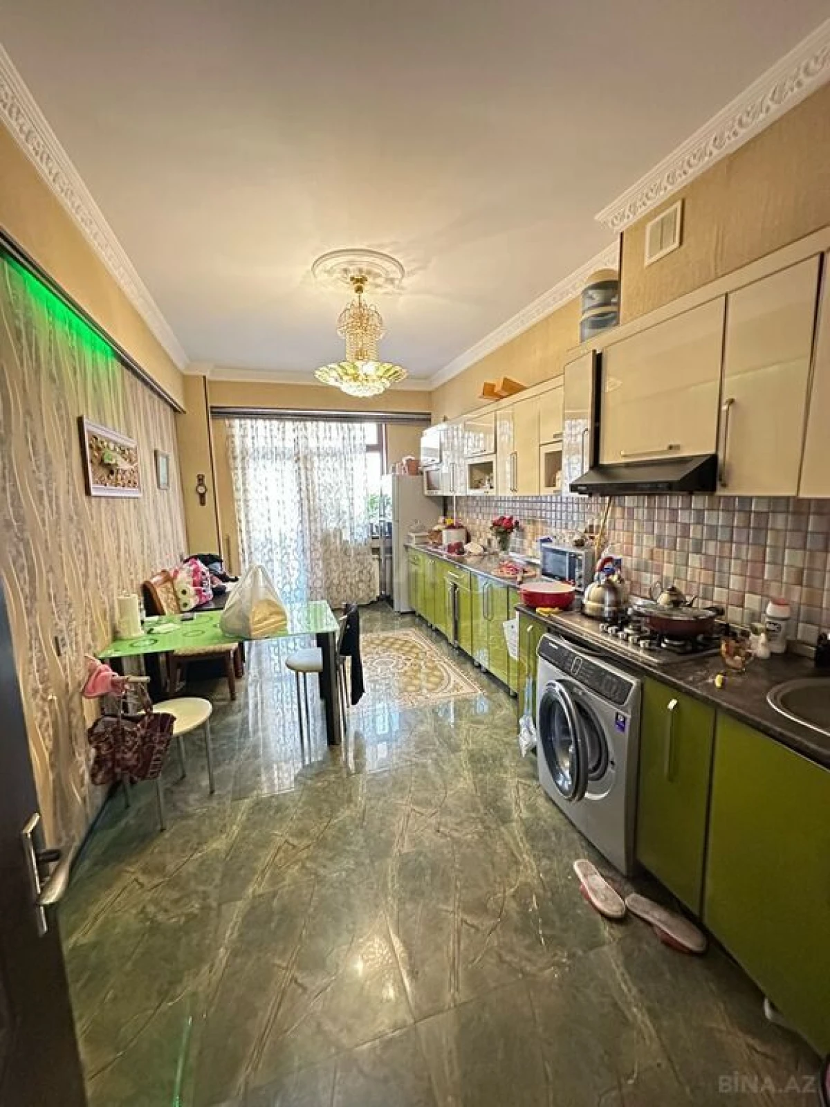 Satılır 3 otaqlı mənzil 115 m²
