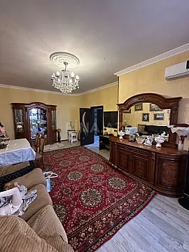 Satılır 3 otaqlı mənzil 115 m² — Bakı, İnşaatçılar 3 otaq 115.00 m²