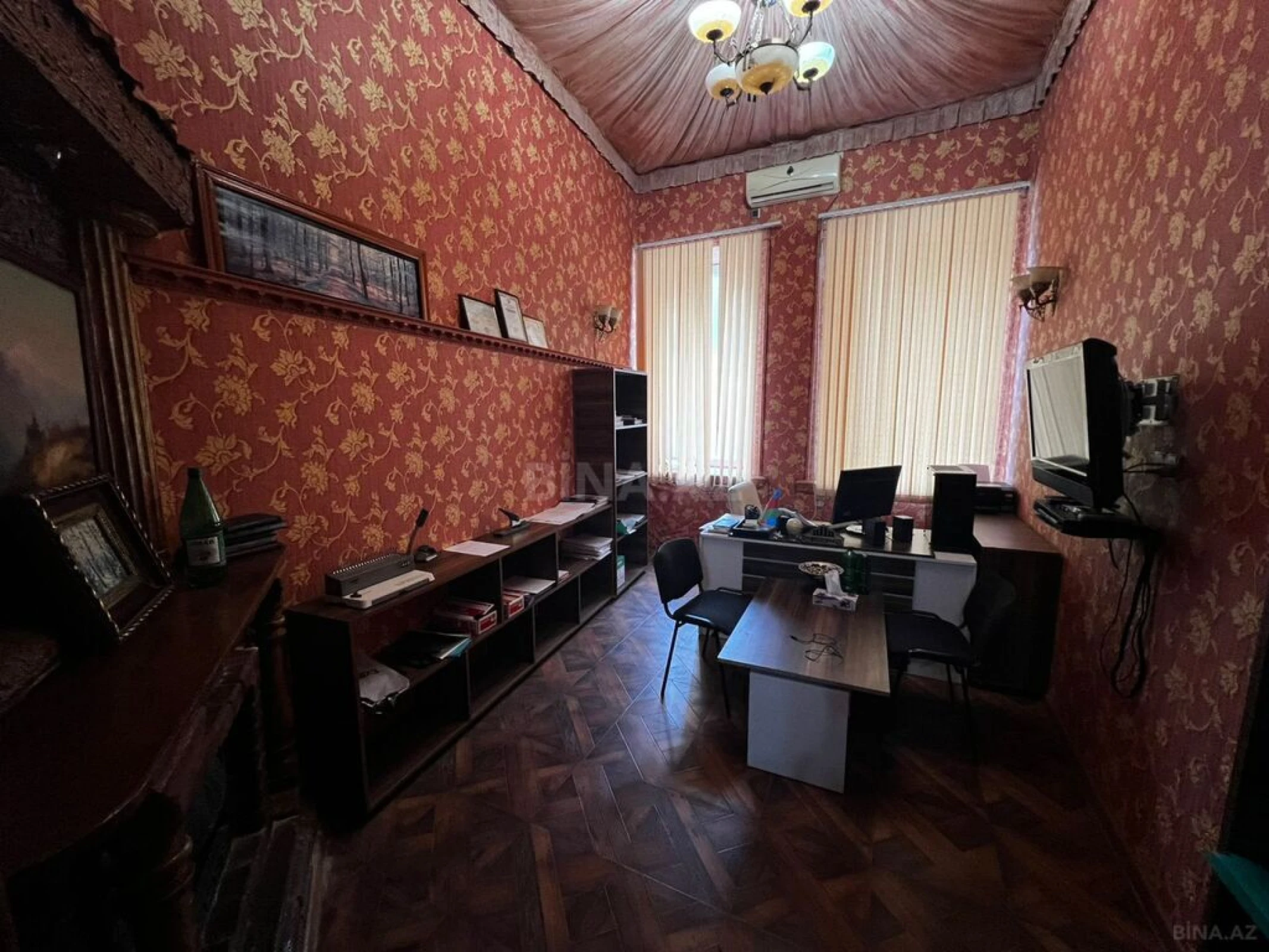 Kirayə verilir 2 otaqlı ofis 65 m²