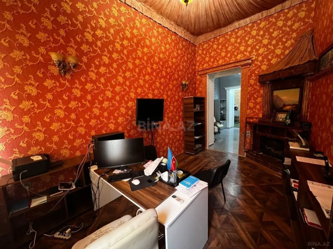 Kirayə verilir 2 otaqlı ofis 65 m²