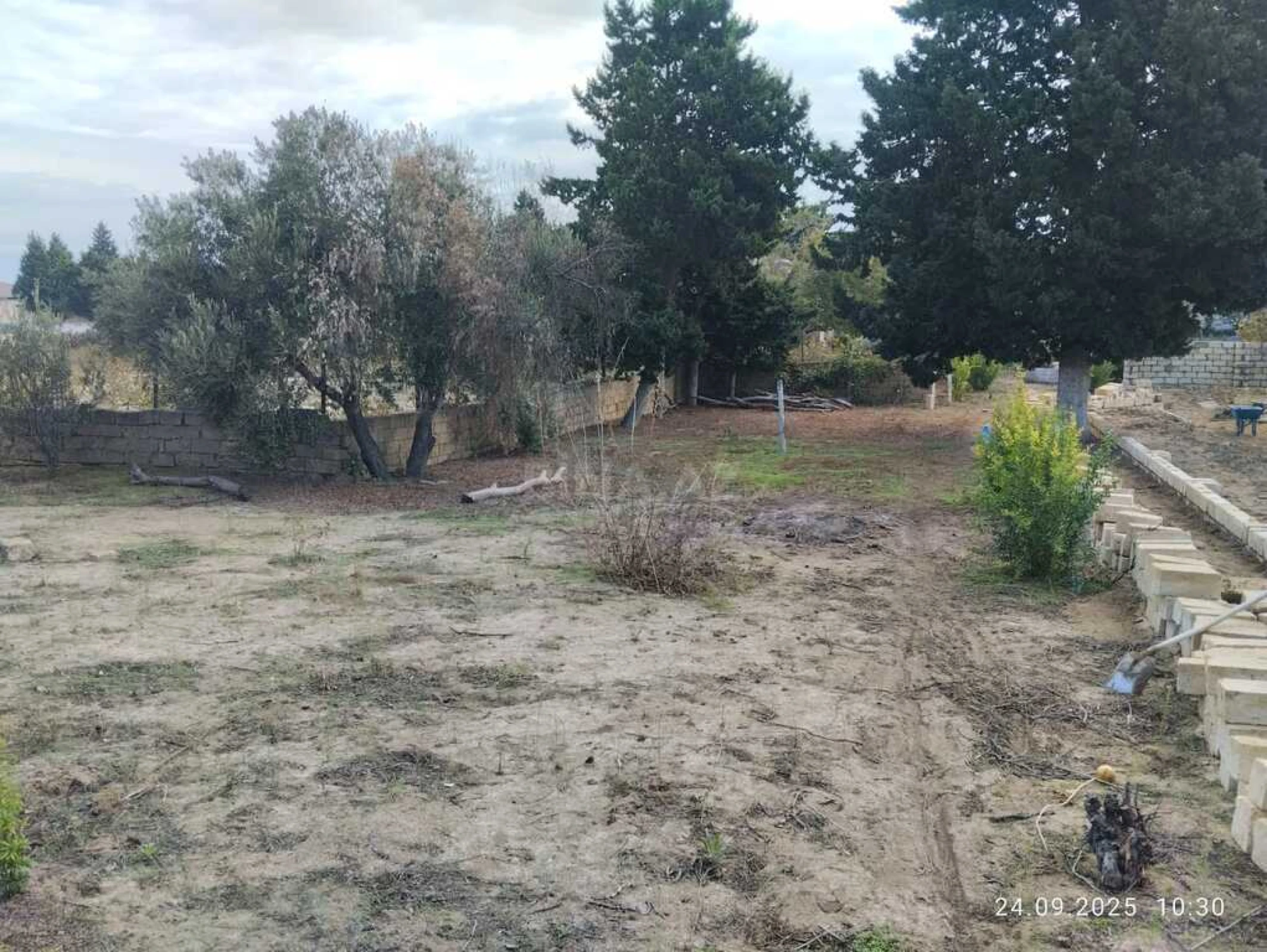 Satılır torpaq sahəsi 8 m²