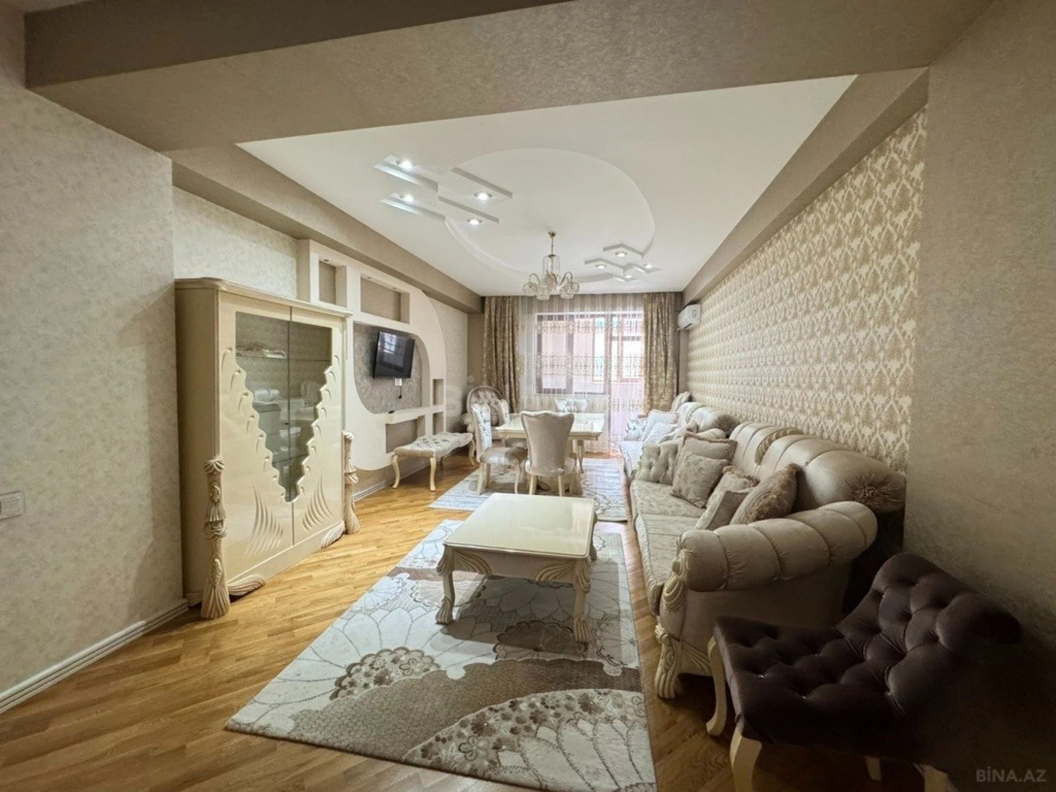 Satılır 3 otaqlı mənzil 140 m²