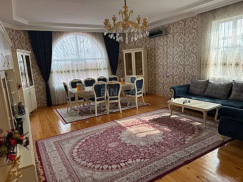 Satılır 10 otaqlı həyət evi 360 m²