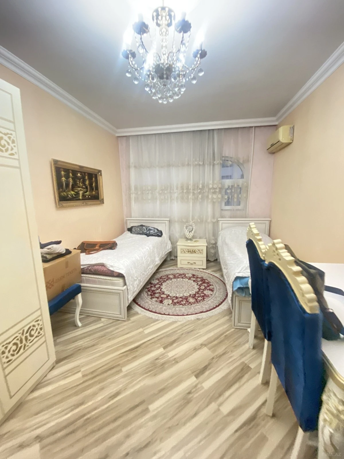 Satılır 5 otaqlı mənzil 125 m²