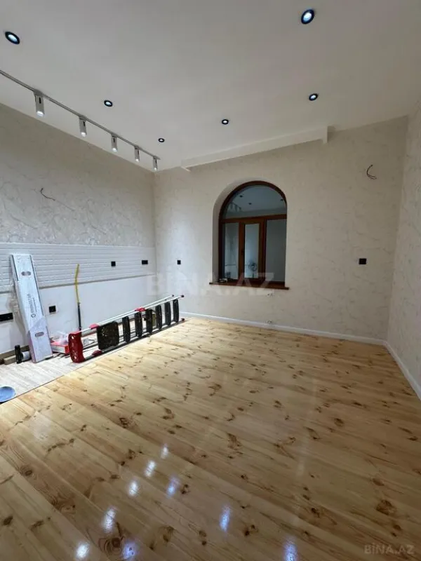 Satılır 6 otaqlı həyət evi 290 m²