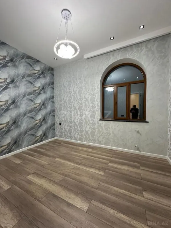 Satılır 6 otaqlı həyət evi 290 m²