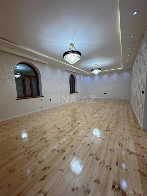 Satılır 6 otaqlı həyət evi 290 m²