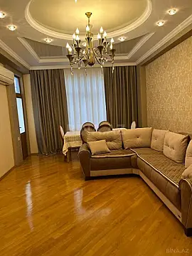 Kirayə verilir 3 otaqlı mənzil 145 m²