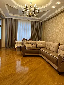 Kirayə verilir 3 otaqlı mənzil 145 m²