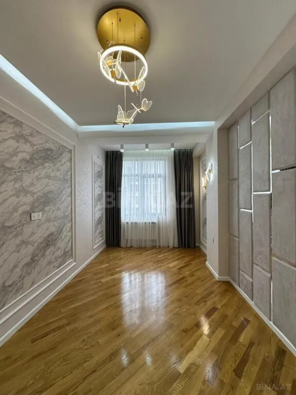 Satılır 3 otaqlı mənzil 127 m²