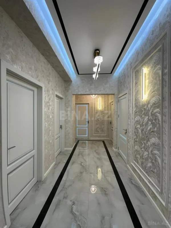 Satılır 3 otaqlı mənzil 127 m²