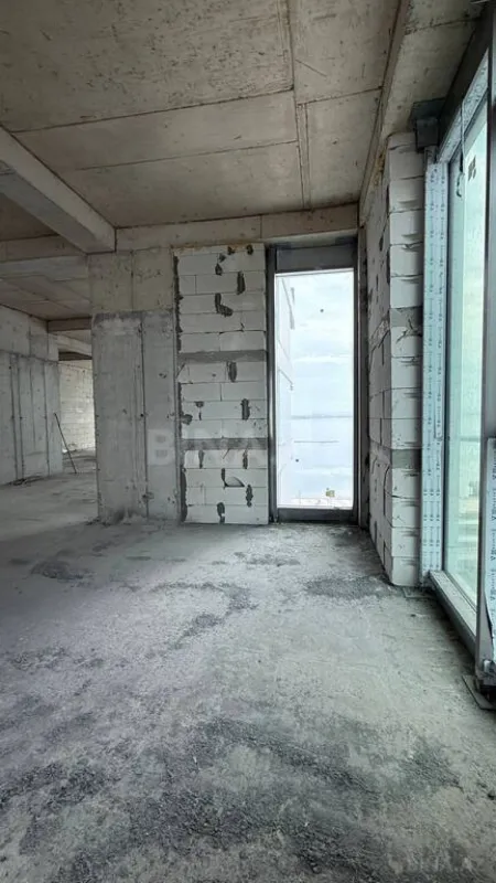 Satılır 4 otaqlı mənzil 238.2 m²