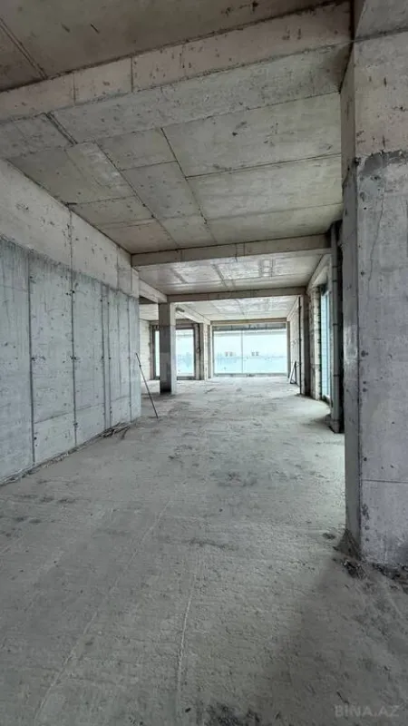 Satılır 4 otaqlı mənzil 238.2 m²